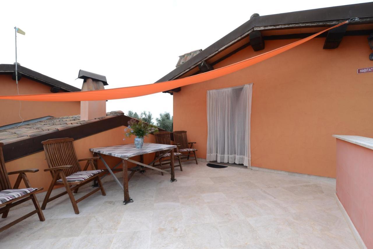 Casa Daniele Guest House Canino Bagian luar foto