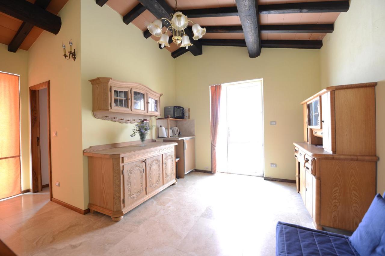 Casa Daniele Guest House Canino Bagian luar foto