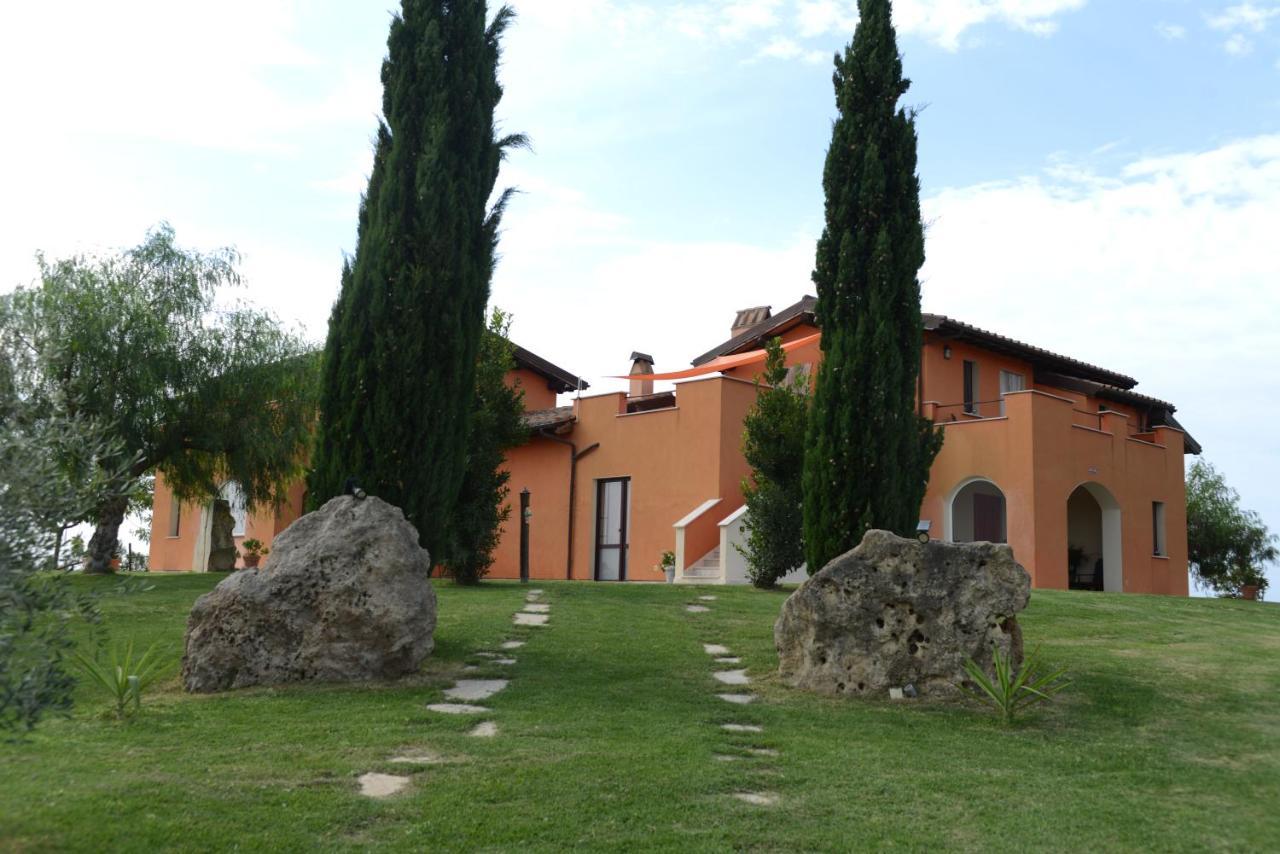 Casa Daniele Guest House Canino Bagian luar foto