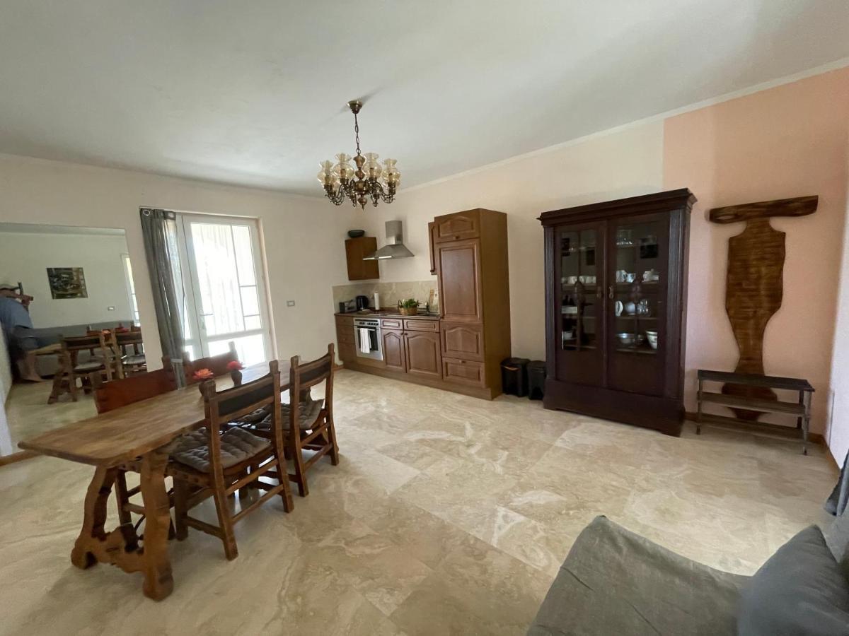 Casa Daniele Guest House Canino Bagian luar foto